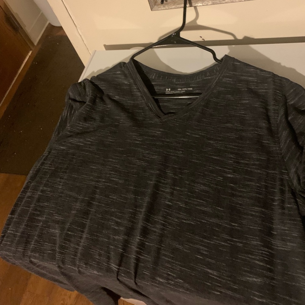 Under Armour t shirt